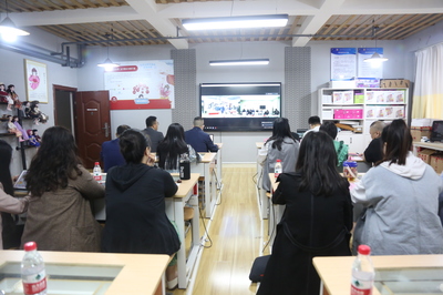 深化文创合作，共育设计人才——湖南师范大学孙舜尧教授赴我校艺术设计与建筑学院交流侧记